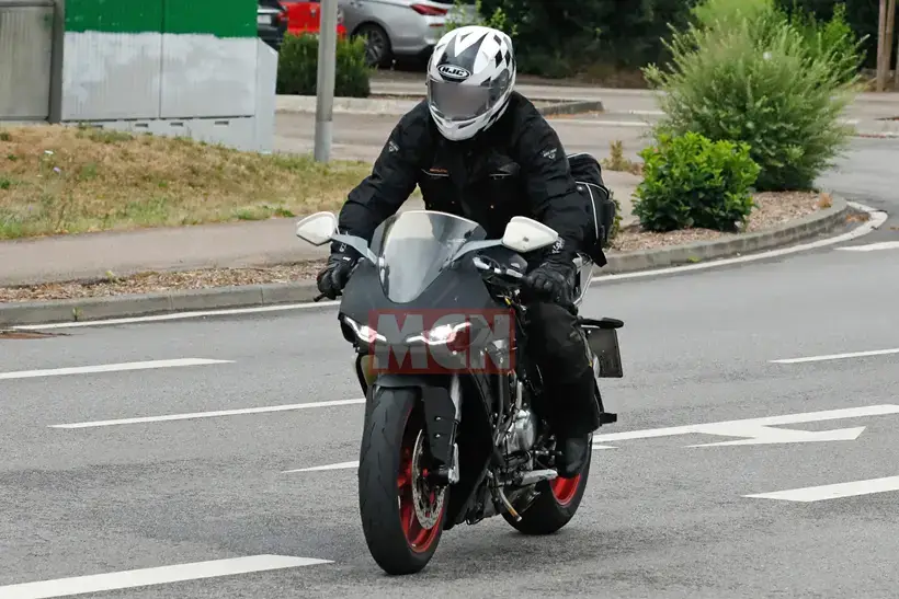 Norton V4SV Spy Shot
