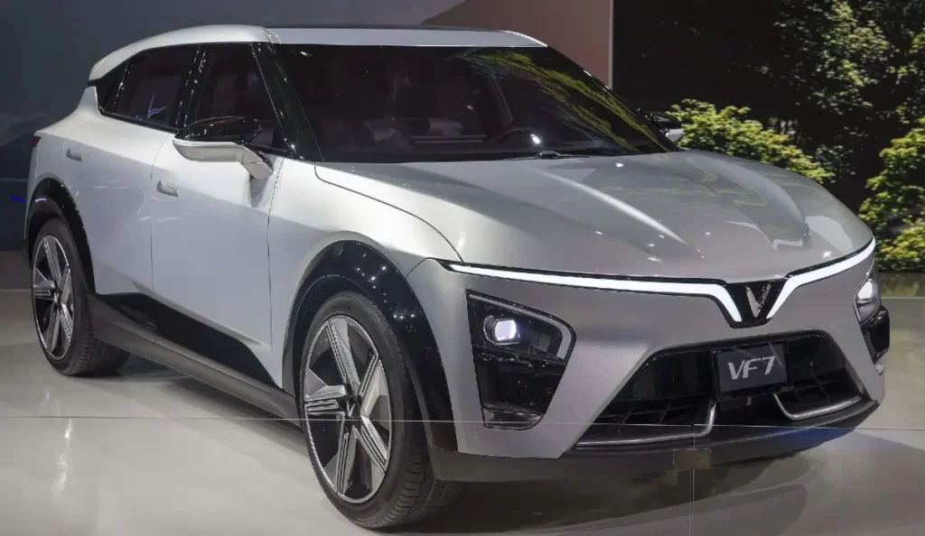 Upcoming VinFast VF 7 Electric SUV Spotted Testing in India Before Launch – Key Details Inside