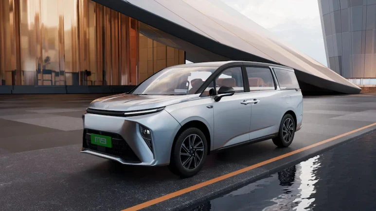 MG M9 MPV