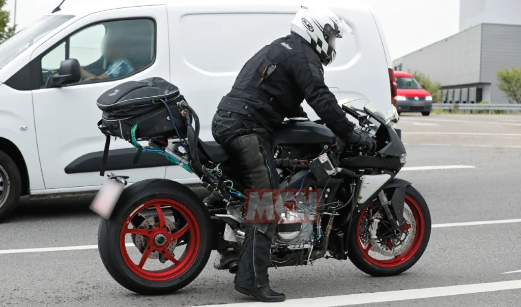 Norton V4SV Superbike Set for EICMA 2025 Debut: Flagship Model Spotted Testing Ahead of India Launch